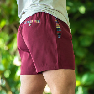 Sapien 2.0 Short 5"(Casual Stretch) - Maroon back pocket lifestyle